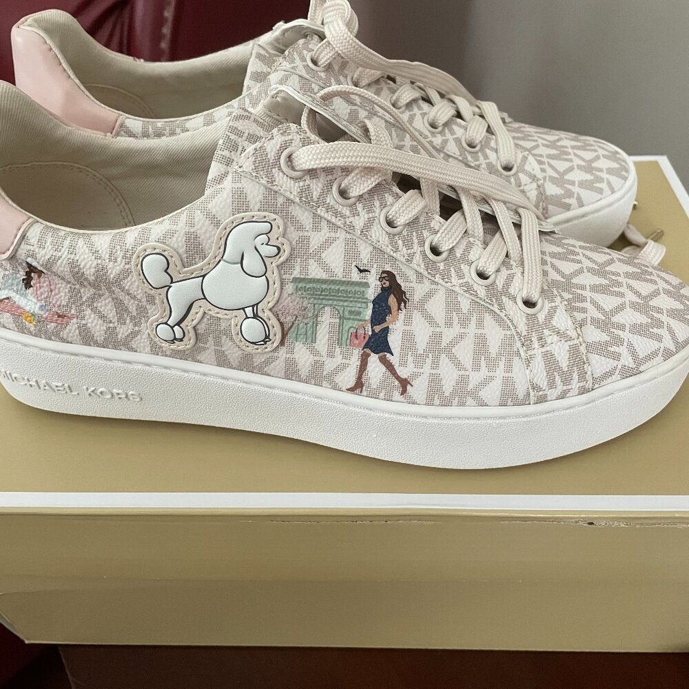 MICHAEL KORS POPPY LACE UP MK SIGNATURE "PARIS GIRL" SNEAKERS 8M